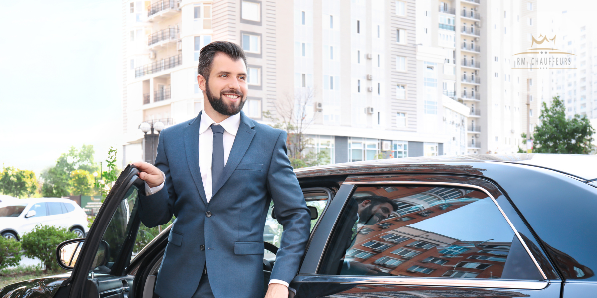 Discover the Ultimate Choice for Melbourne Chauffeur Service (Dandenong, Frankston, Cranbourne, Mornington, Geelong, Ballarat) with RM Chauffeurs!